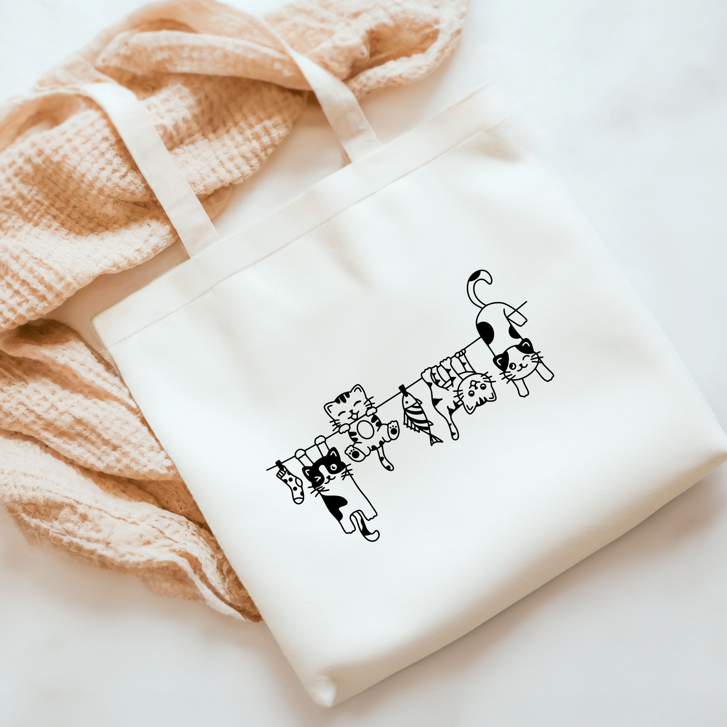 “Cute Cats Hanging on a Clothesline” Tote Bag – Adorable Cat Lover’s Tote